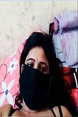 A Telugu woman exposes her breasts in a special sex video. | boobs desi mom